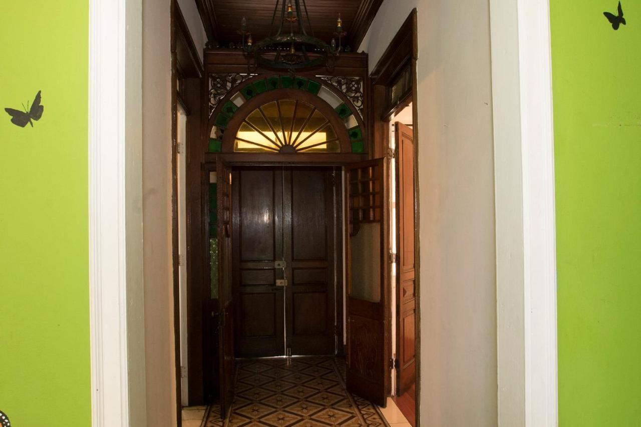 Casa Mayela Guest House San Jose  Ngoại thất bức ảnh
