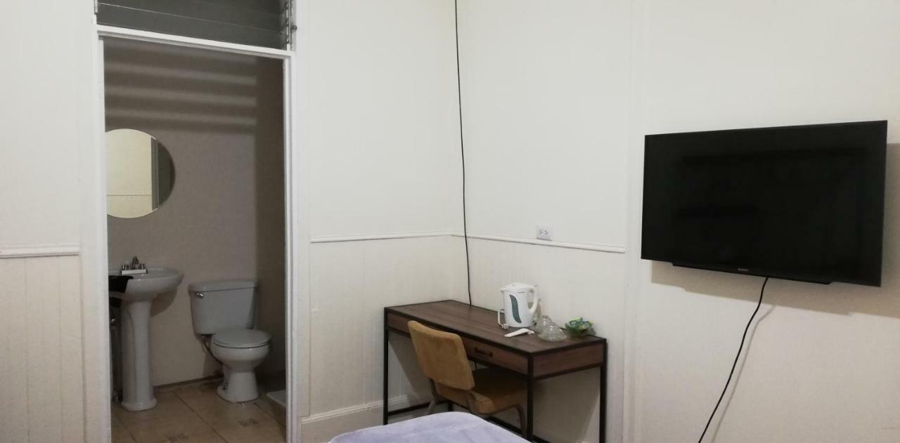 Casa Mayela Guest House San Jose  Ngoại thất bức ảnh