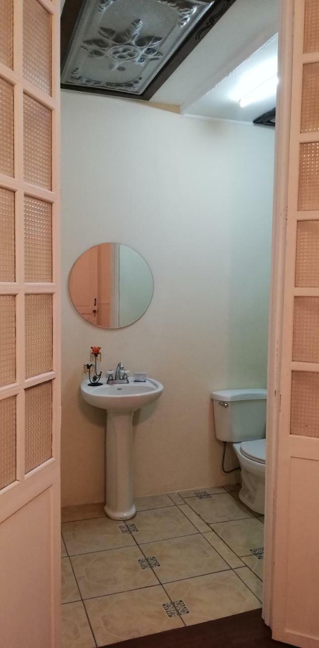Casa Mayela Guest House San Jose  Ngoại thất bức ảnh