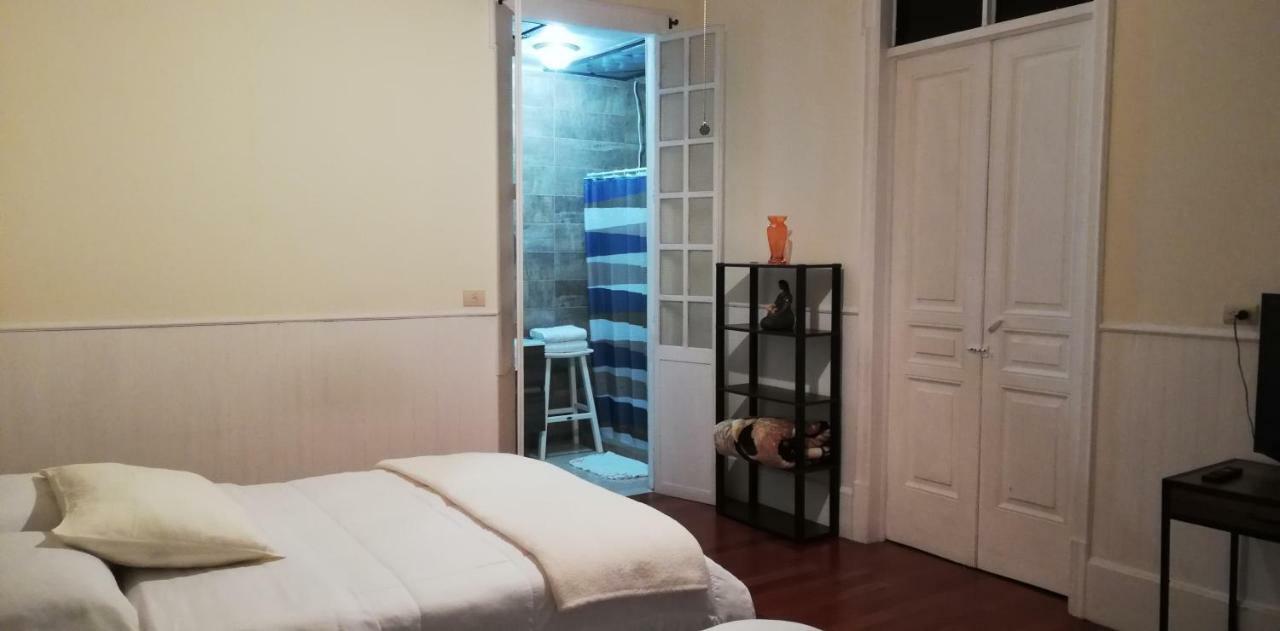 Casa Mayela Guest House San Jose  Ngoại thất bức ảnh